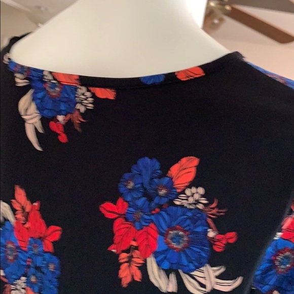 Top - Picture 4 of 4